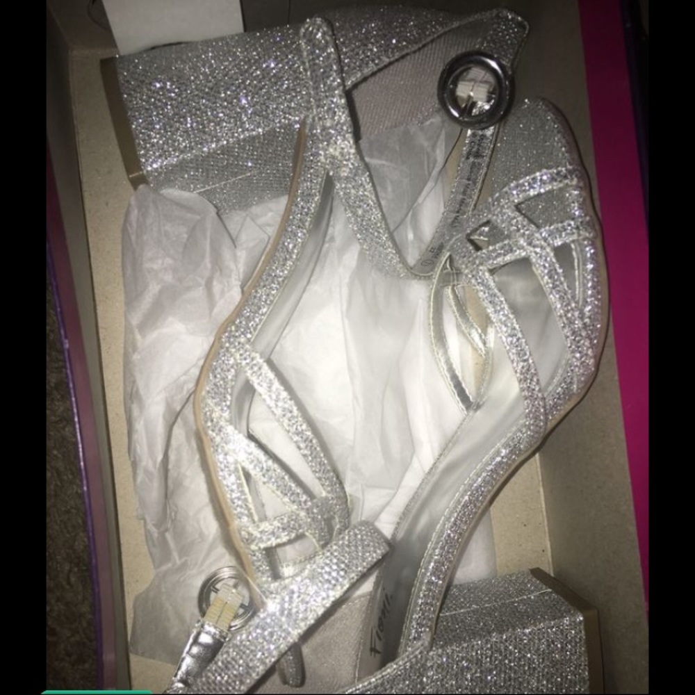 Fioni sparkle heels